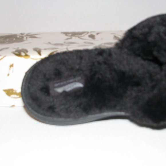 Black Skecher Fuzzy Slippers - Picture 10 of 10
